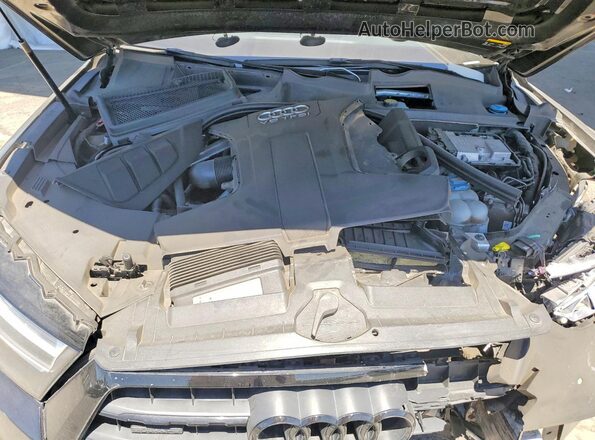 WA1LAAF78HD008270 2017 AUDI Q7 Black Widok wnętrza z tyłu