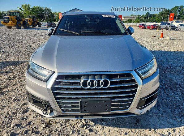 WA1LAAF78HD033458 2017 AUDI Q7 Silver Front view