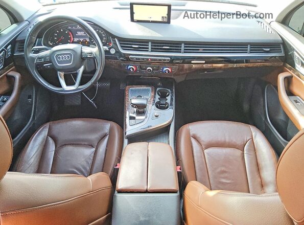 WA1LAAF78HD043150 2017 AUDI Q7 Black Widok deski rozdzielczej