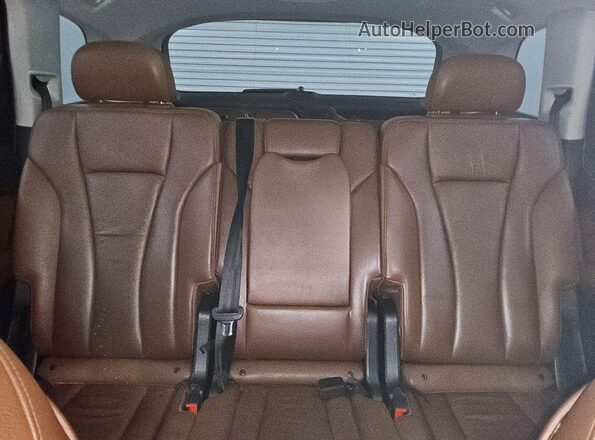 WA1LAAF78HD043150 2017 AUDI Q7 Black Widok tylnych siedzeń