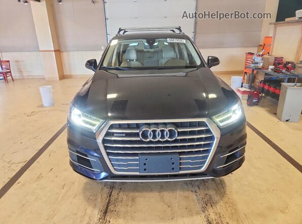 WA1LAAF78HD043696 2017 AUDI Q7 Black Rear interior view