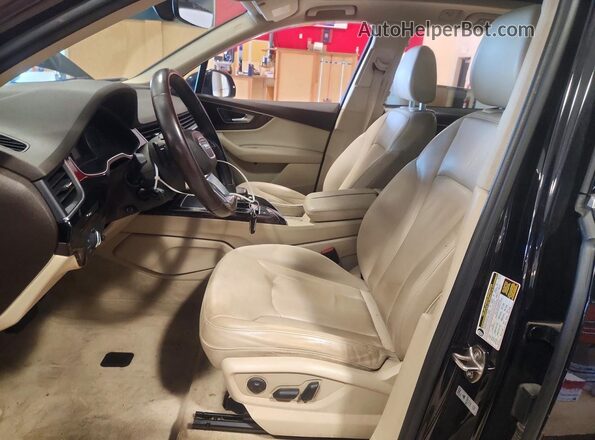 WA1LAAF78HD043696 2017 AUDI Q7 Black 