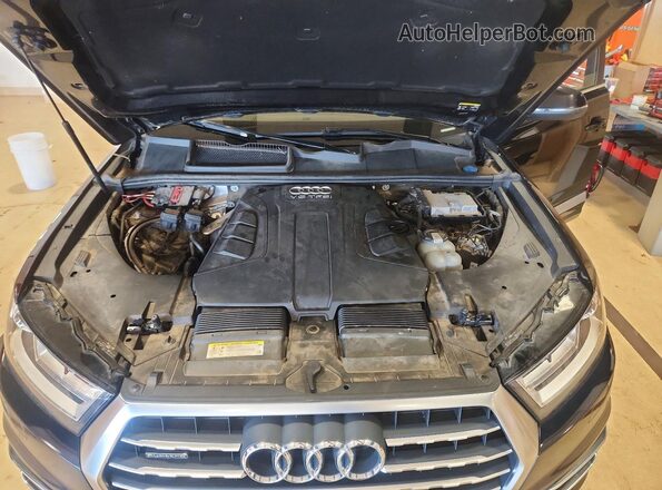 WA1LAAF78HD043696 2017 AUDI Q7 Black 