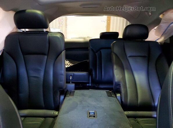 WA1LAAF78JD017671 2018 AUDI Q7 Black Vista de los asientos traseros