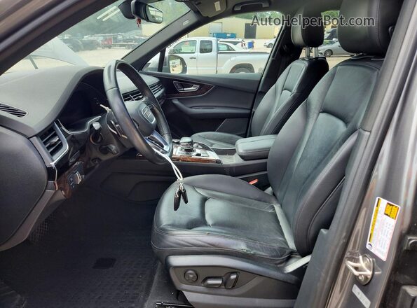 WA1LAAF79HD012179 2017 AUDI Q7 Серый Вид салона спереди