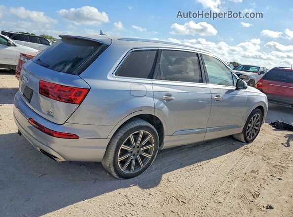 WA1LAAF79HD024820 2017 AUDI Q7 Серебряный Задняя правая четверть
