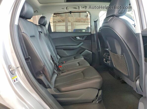 WA1LAAF7XHD004155 2017 AUDI Q7 Silver Սալոնի հետևի տեսք