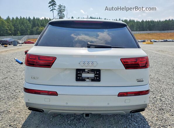 WA1LAAF7XHD005001 2017 AUDI Q7 White Rear interior view