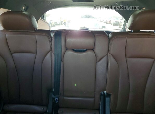WA1LAAF7XJD005621 2018 AUDI Q7 Blue Rear seats view