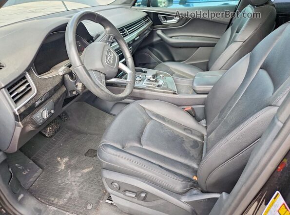 WA1LAAF7XKD011758 2019 AUDI Q7 Charcoal Rear view