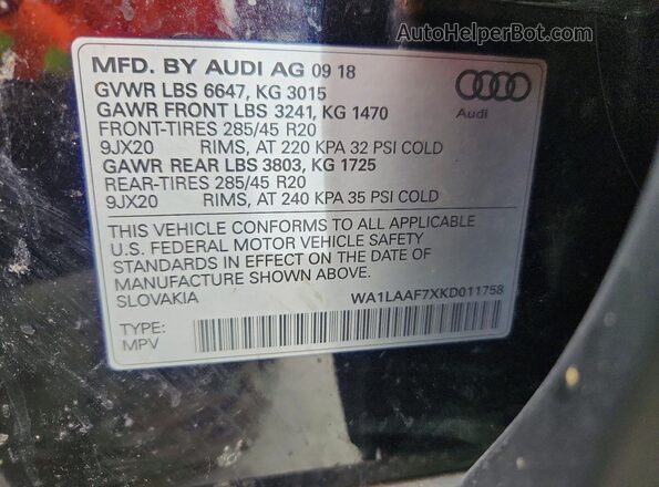 WA1LAAF7XKD011758 2019 AUDI Q7 Charcoal Rear interior view