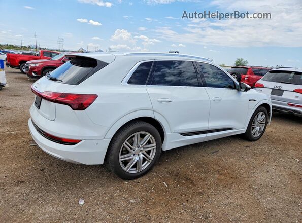 WA1LAAGE1KB024567 2019 AUDI E-TRON White უკანა მარჯვენა