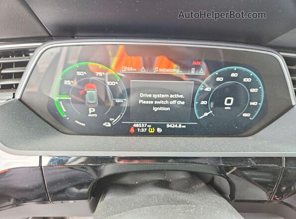WA1LAAGE1KB024567 2019 AUDI E-TRON White ხელსაწყოთა პანელის ხედი