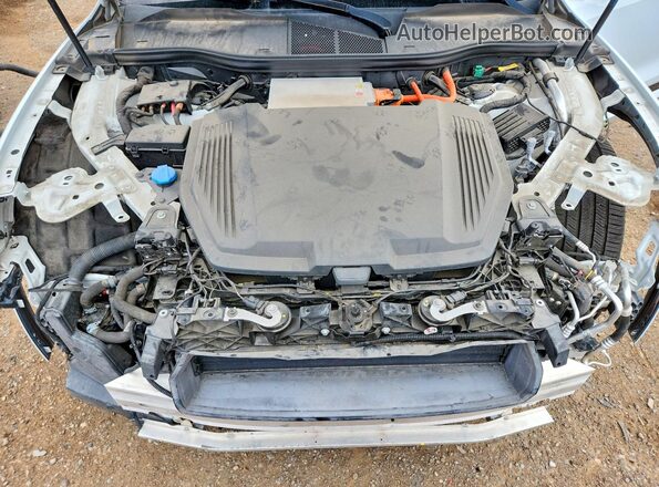 WA1LAAGE1KB024567 2019 AUDI E-TRON White უკანა სალონის ხედი