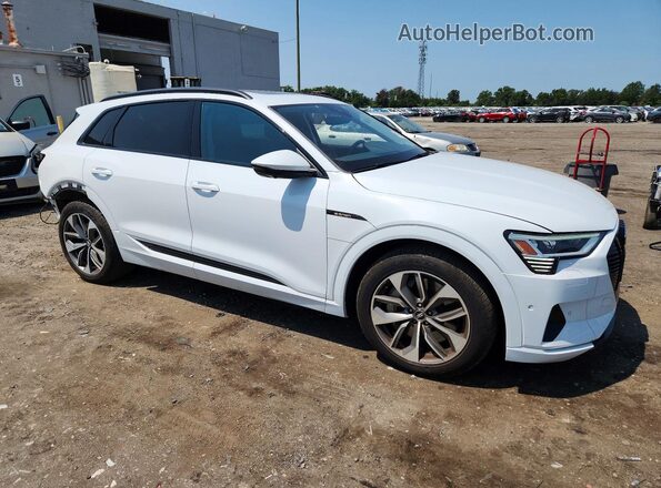 WA1LAAGE2MB004976 2021 AUDI E-TRON White Առջևի աջ