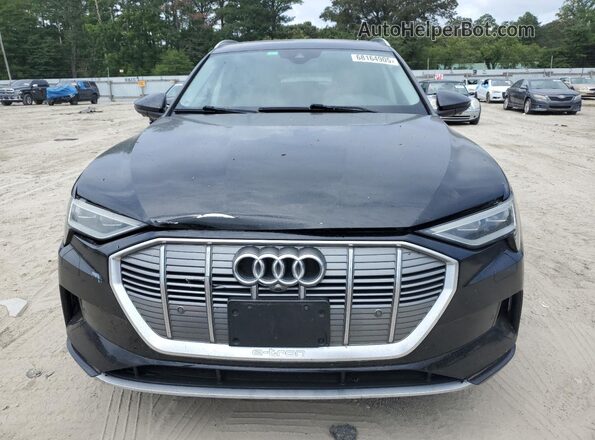 WA1LAAGE6KB008803 2019 AUDI E-TRON Gray Widok z przodu