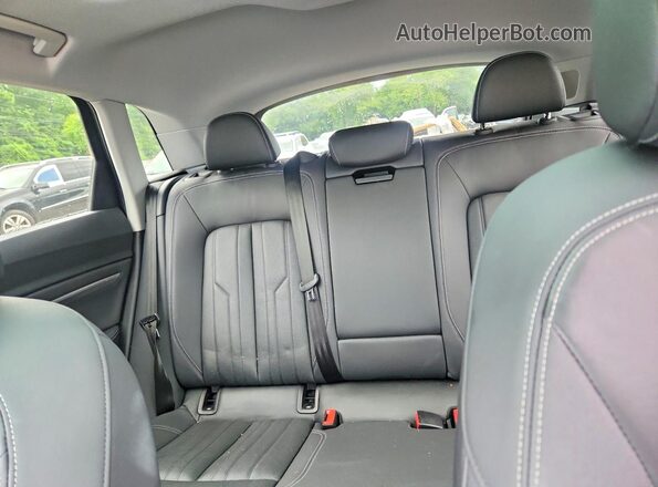 WA1LAAGE6MB038404 2021 AUDI E-TRON Silver Вид задніх сидінь