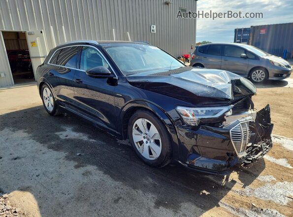 WA1LAAGE7KB011984 2019 AUDI E-TRON Black Front right