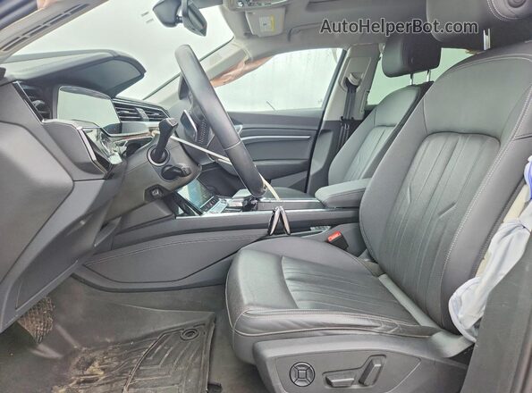 WA1LAAGE7MB001541 2021 AUDI E-TRON Black Սալոնի դիմացի տեսք