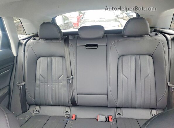 WA1LAAGEXMB024151 2021 AUDI E-TRON White Widok tylnych siedzeń