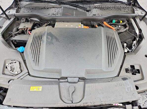 WA1LAAGEXNB005293 2022 AUDI E-TRON Charcoal ძრავის განყოფილების ხედი
