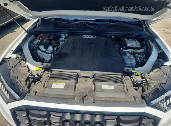 WA1LCBF70PD026017 2023 AUDI Q7 White Շարժիչի բաժամունքի տեսք