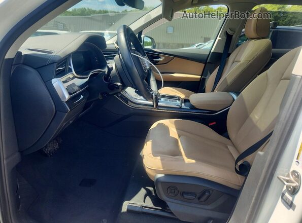 WA1LCBF70PD026017 2023 AUDI Q7 White Սալոնի դիմացի տեսք