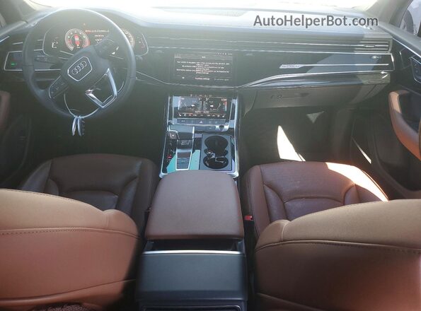 WA1LCBF78RD009873 2024 AUDI Q7 Beige Вид панелі приладів