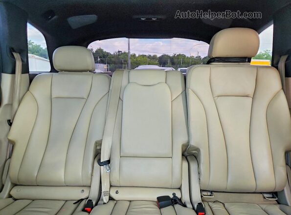 WA1LHAF72JD000585 2018 AUDI Q7 White უკანა სალონის ხედი