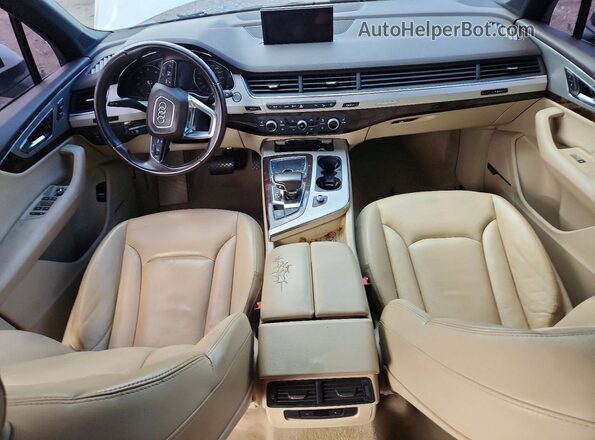 WA1LHAF72JD000585 2018 AUDI Q7 White ხელსაწყოთა პანელის ხედი