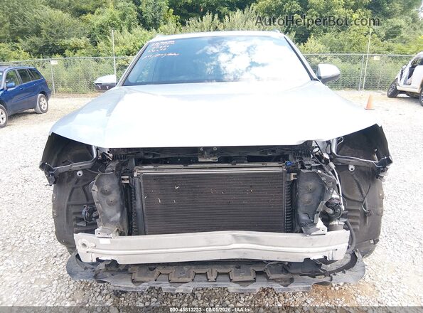 WA1LHAF72KD039310 2019 AUDI Q7 Silver Rear interior view