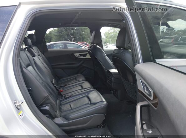 WA1LHAF72KD039310 2019 AUDI Q7 Silver VIN sticker view