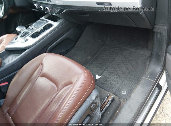 WA1LHAF73JD019646 2018 AUDI Q7 White წინა სალონის ხედი