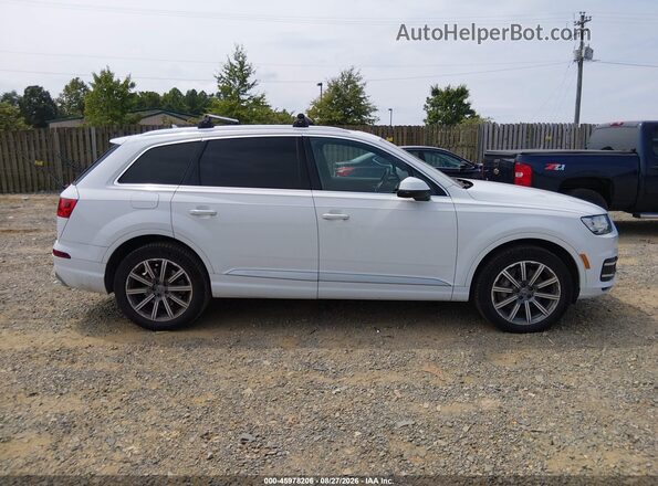 WA1LHAF73JD019646 2018 AUDI Q7 White უკანა სალონის ხედი
