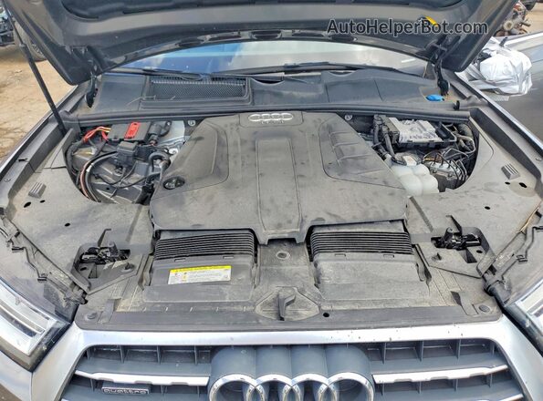 WA1LHAF74HD058403 2017 AUDI Q7 Silver Engine compartment view