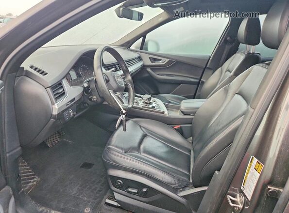 WA1LHAF76JD046324 2018 AUDI Q7 Gray Widok wnętrza z przodu
