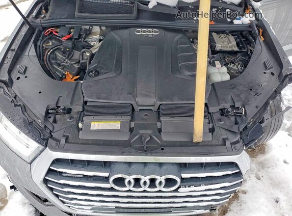 WA1LHAF79JD001975 2018 AUDI Q7 Gray ძრავის განყოფილების ხედი