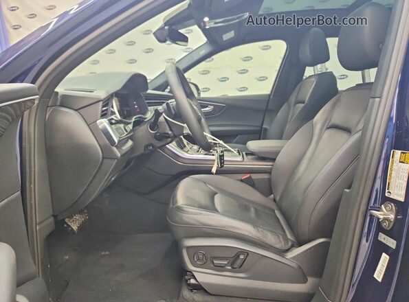 WA1LJAF75MD025263 2021 AUDI Q7 Blue Front interior view