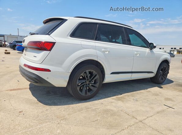 WA1LJAF79MD037044 2021 AUDI Q7 White Rear right