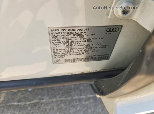 WA1LJAF79MD037044 2021 AUDI Q7 White 360 interior view