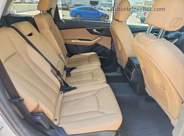 WA1LJAF79MD037044 2021 AUDI Q7 White Rear interior view