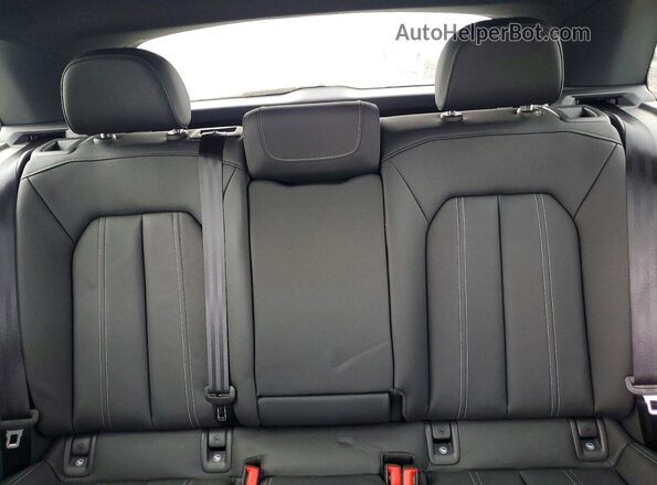 WA1LUBFZ0RP037454 2024 AUDI Q4 Black Հետևի նստատեղերի տեսք