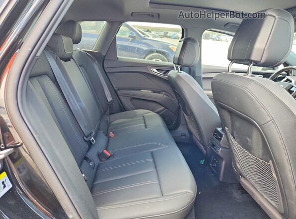 WA1LUBFZ4RP056489 2024 AUDI Q4 Black Rear seats view