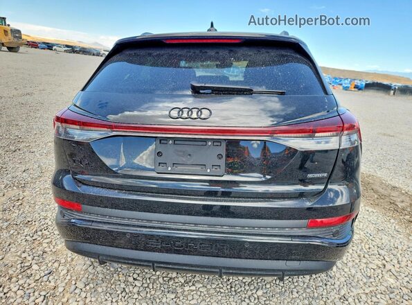WA1LUBFZ4RP056489 2024 AUDI Q4 Black Rear view