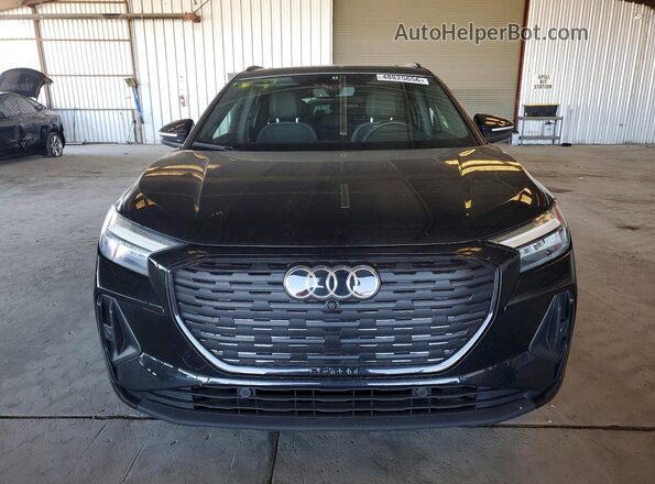 WA1LUBFZ7RP044398 2024 AUDI Q4 Black Դիմացի տեսք