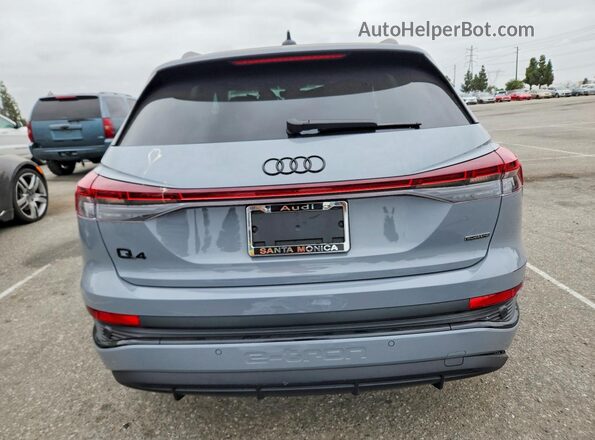 WA1LUBFZXRP058912 2024 AUDI Q4 Gray Widok z tyłu