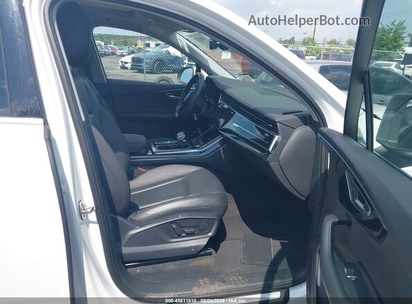 WA1LXAF72MD014252 2021 AUDI Q7 White წინა სალონის ხედი