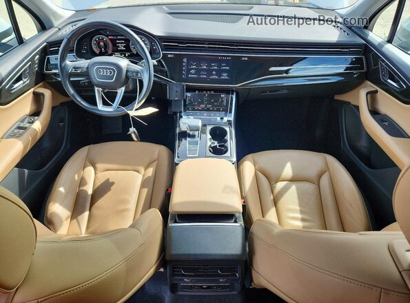 WA1LXAF77MD022170 2021 AUDI Q7 White Widok deski rozdzielczej