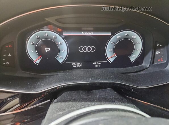 WA1LXAF78MD024252 2021 AUDI Q7 Blue Widok zestawu wskaźników