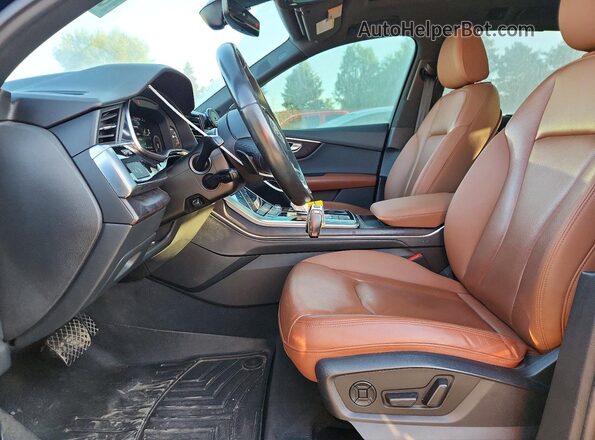 WA1LXAF79MD023529 2021 AUDI Q7 Blue Vista interior delantera